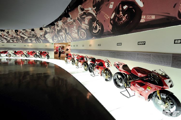 In der Motor Valley Area sind die Ducati-Bikes zu bewundern