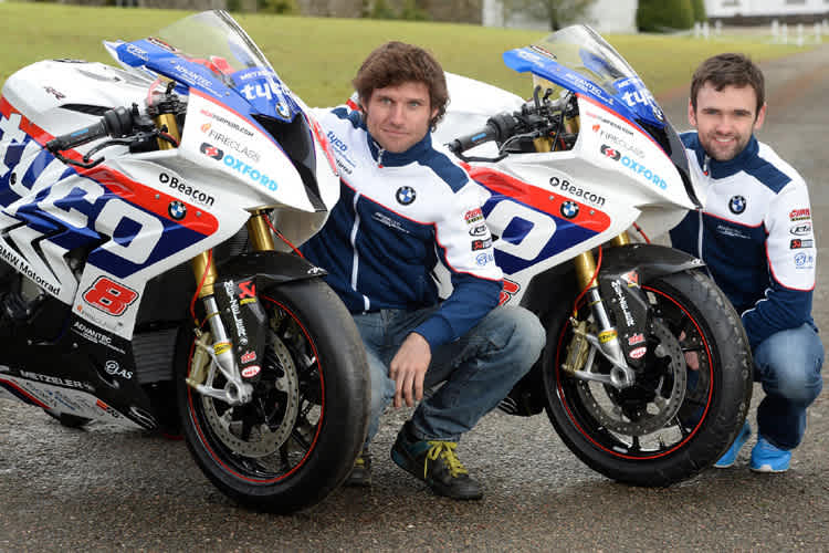 Guy Martin und William Dunlop (rechts) - Tyco BMW