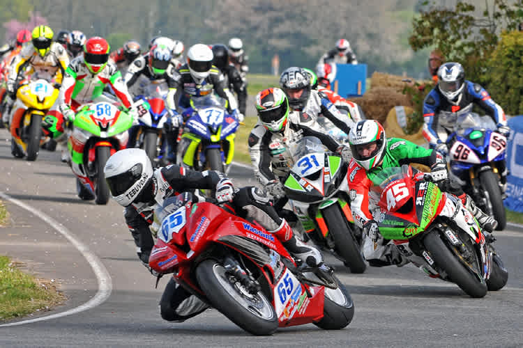 Nach dem Start der IRRC Supersport in Hengelo 2015