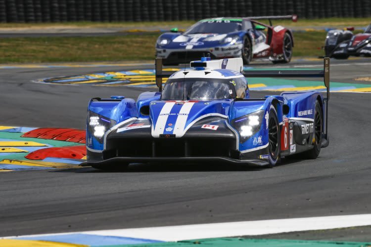 Bislang noch ein seltenes Bild: Ein Ginetta LMP1 im Wettbewerb
