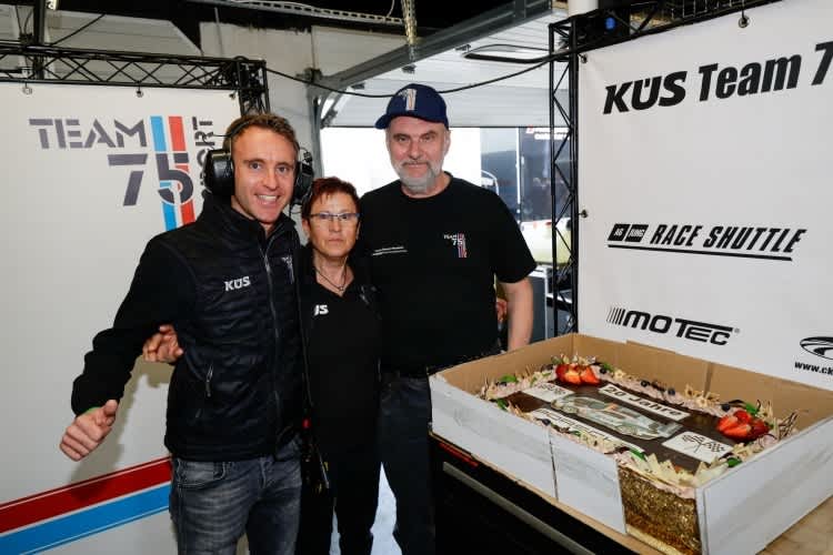 Timo Bernhard mit Mutter Scholli und Vater Rüdiger