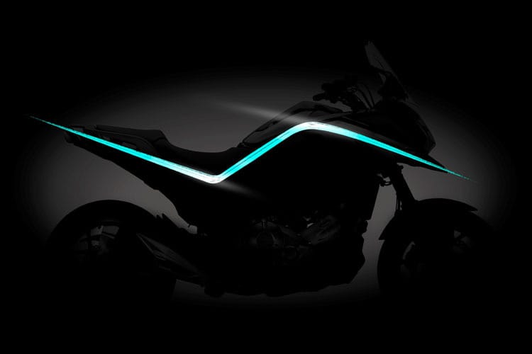 Die neue Honda NC750X mit LED-Lichttechnik