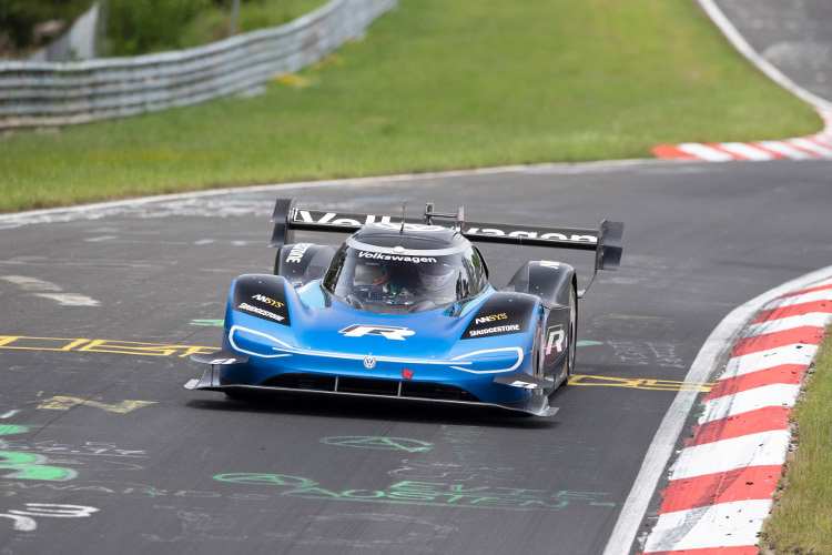 Rekordauto: Romain Dumas im VW ID.R auf der Nordschleife