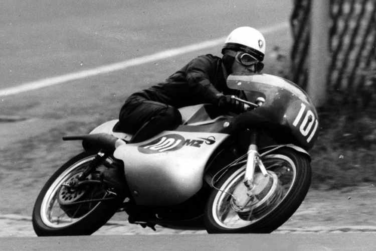 Der ehemalige MZ-Werksfahrer Heinz Rosner