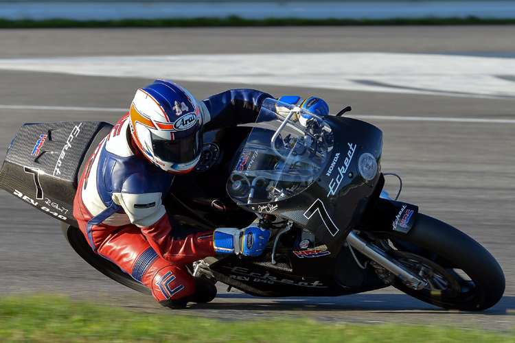 Der ehemalige Pro-Superbike- und SBK-WM-Pilot Jochen Schmid