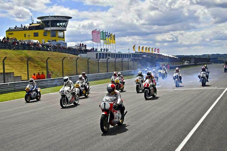 Start der «Louis Classic Kings» auf dem Sachsenring