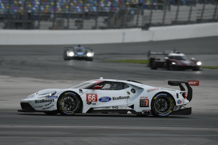 Beim Roar-Test war der Ford GT noch weiß lackiert