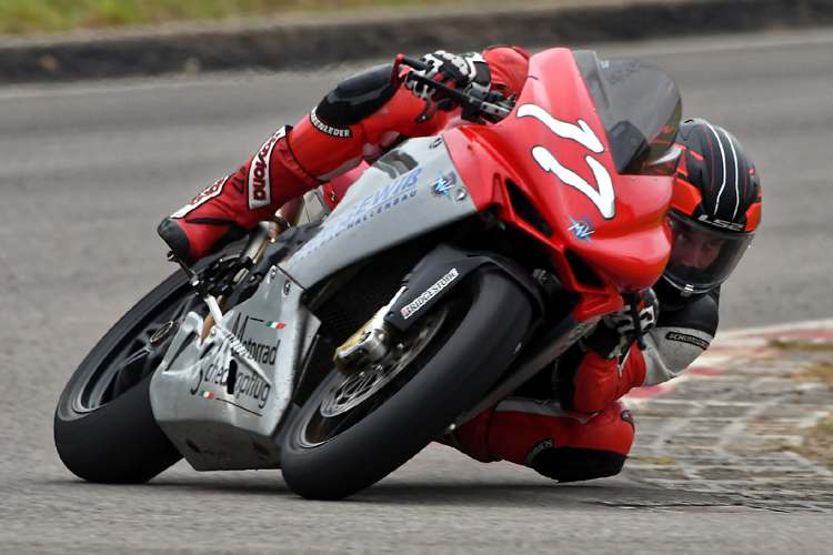 Manou Antweiler: Voller Einsatz auf dem Frohburger Dreieck