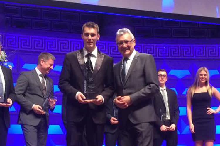 IDM-Champion Markus Reiterberger mit DMSB-Präsidumsmitglied Wolfgang Glas