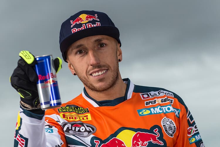 Da hilft nicht einmal Red Bull: Im Moment kann Tony Cairoli nicht so wie er gerne möchte