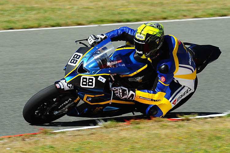 Roland Resch holt sich zwei Siege in Most