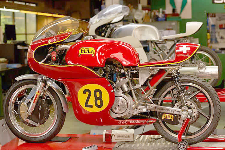 Die wunderschöne Egli VincenTT500, mit der Horst Saiger die Senior Classic TT bestreiten wird.