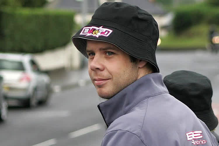 Jamie Hamilton verfolgt 2016 das North West 200 als interessierter Zuseher