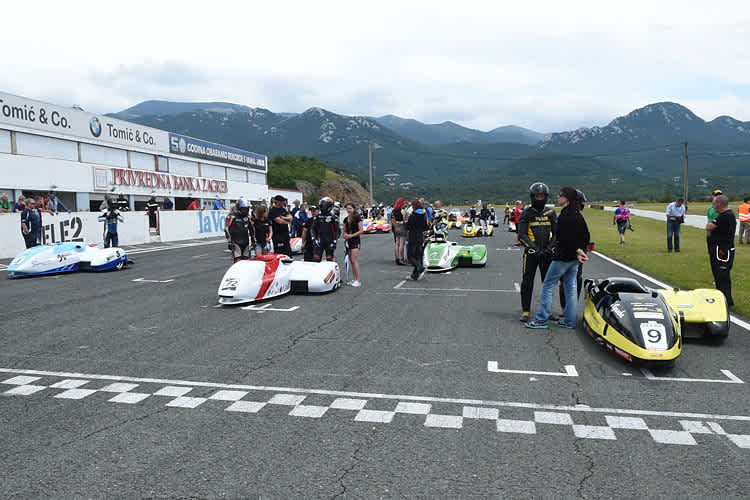 Um die Seitenwagen-WM zu erhalten, wird die Rennstrecke neu asphaltiert