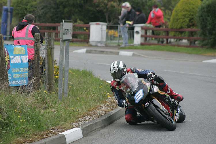 Michael Dunlop 2014 auf der Supertwin-Kawasaki