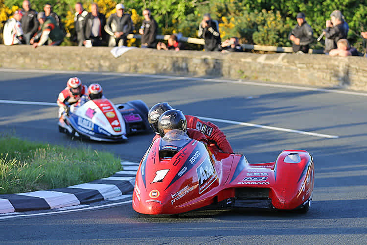 David Molyneux/Dan Sayle