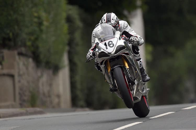 Joshua Brookes auf der Fahrt zu Platz 6 in der Senior-TT 2017