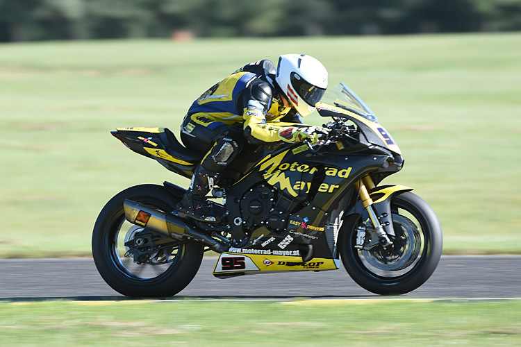 IOEM-Titel Nummer 3 für Julian Mayer (Yamaha)