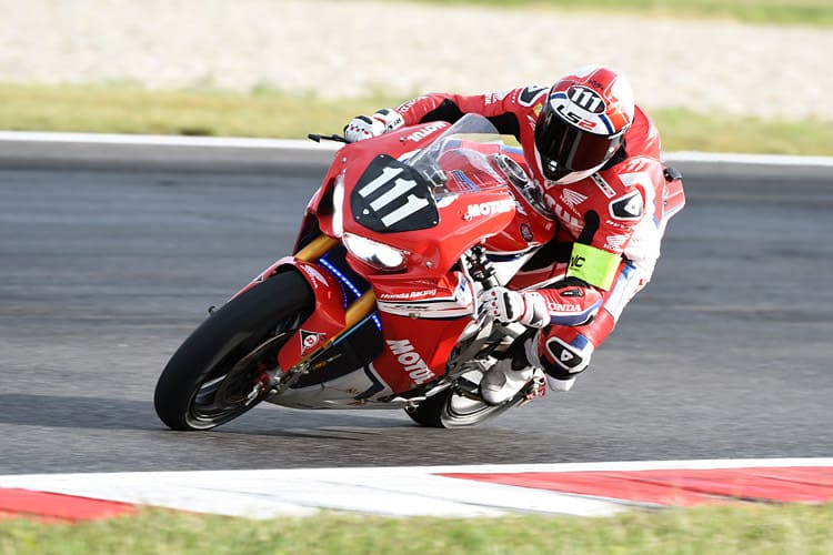 Randy de Puniet verliert wieder einmal die Nerven und stürzt