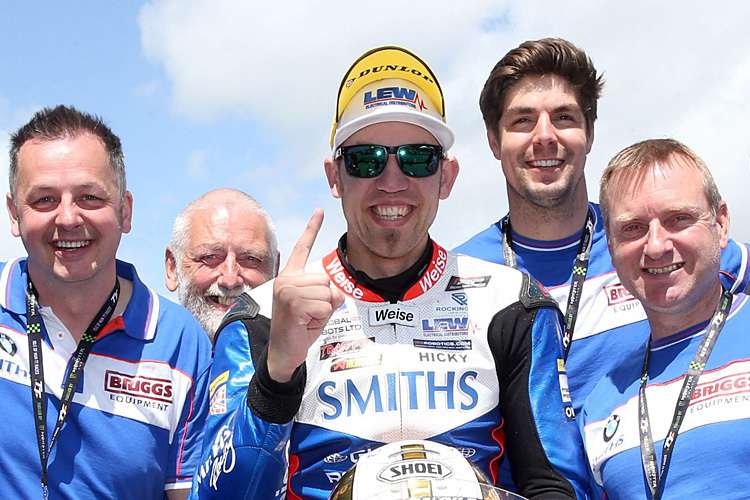 Peter Hickman hat allen Grund zum Jubeln