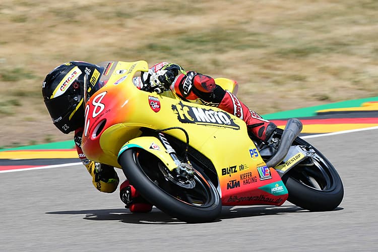 Dirk Geiger auf der KTM im legendären Ralf-Waldmann-Design