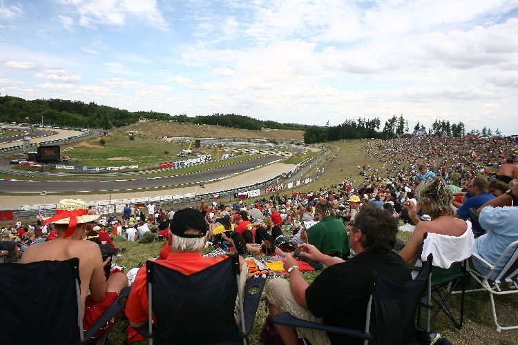 In Brünn braucht man keine Tribünen aus Stahl und Beton