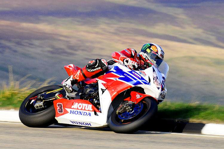 John McGuinness auf dem Weg zum Senior-TT-Triumph 2013