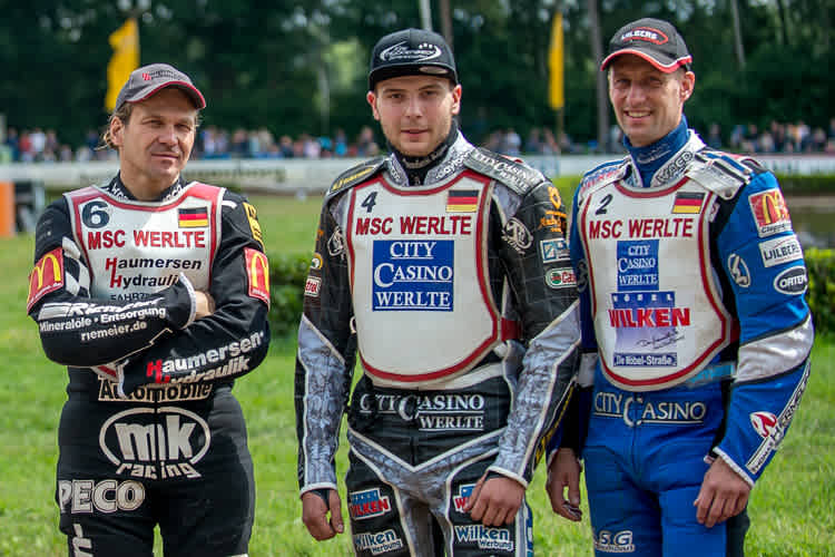 Kai Huckenbeck (MItte) hat keine Meldung für die Langbahn-WM abgegeben, Matten Kröger (l.) und Jörg Tebbe (r.) sind dabei