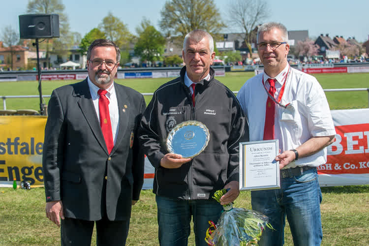 Experten auf dem Westfalenring: Karsten Jakobs, Albert und Thomas Raesfeld vom AMSC Lüdinghausen