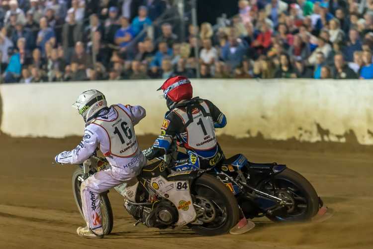 Zweikampf um den Sieg zwischen Martin Smolinski und Tobias Kroner