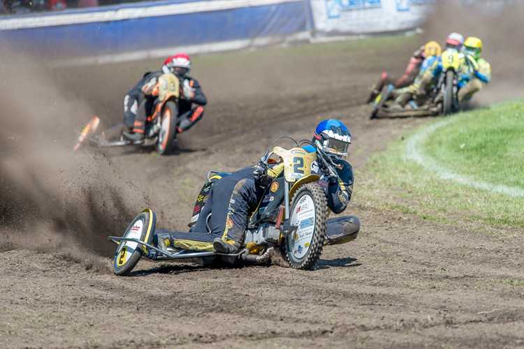 Markus Venus gewann alle Läufe mit Markus Heiß, obwohl sein Finger gebrochen war