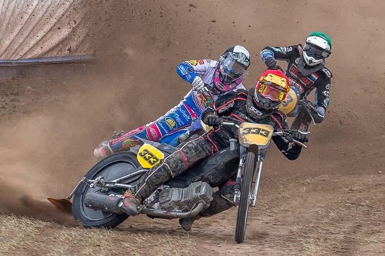 Der Däne Kenneth Kruse Hansen (333) siegte in Osnabrück vor Stephan Katt und Dave Meijerink