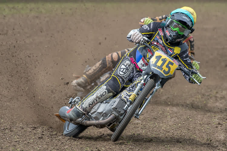 Der Niederländer Theo Pijper (115) und Kenneth Kruse Hansen (DK) waren beim Rennabbruch in Uithuizen gleichauf