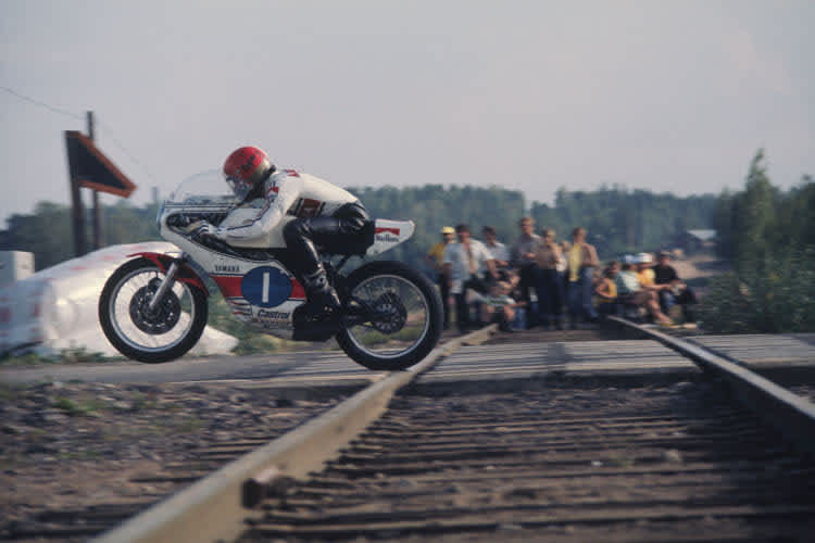 Giacomo Agostini beim Finnland-GP 1975