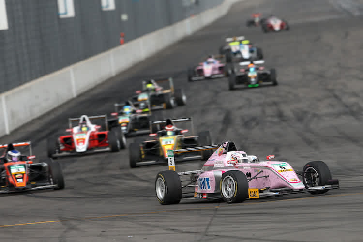 Highlight im Kalender der ADAC Formel 4 ist der Auftritt im Schatten der Formel 1 in Hockenheim