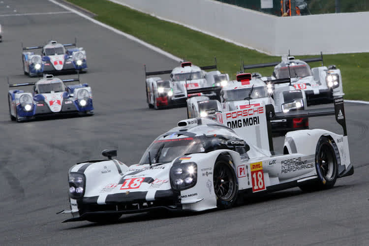 Porsche testet erstmals mit dem 919 Hybrid in der Eifel