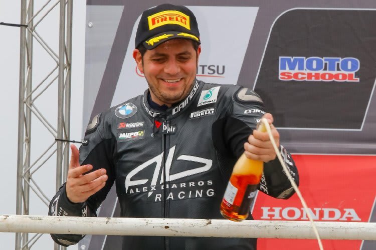Alex Barros fuhr bis zuletzt an der Spitze mit
