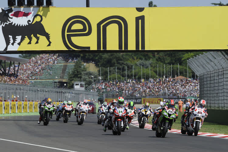 Die erste Runde in Imola ist immer spektakulär