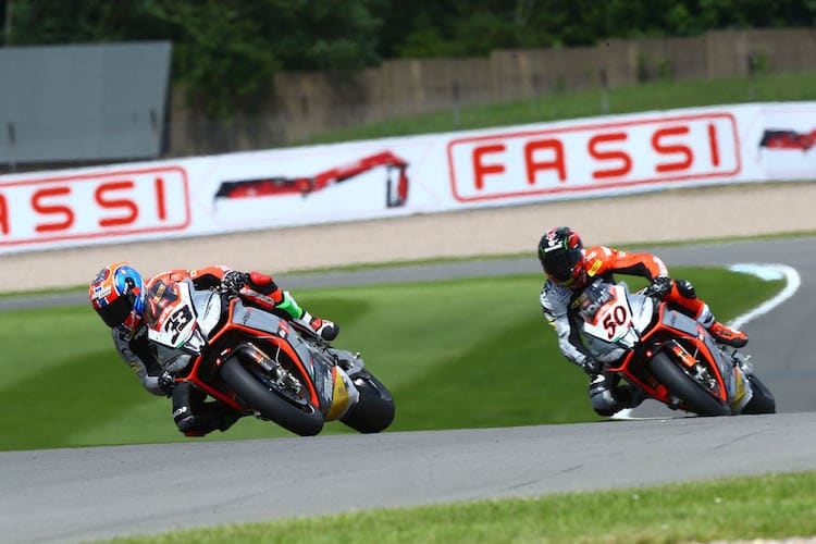 Marco Melandri (33) und Sylvain Guintoli (50) waren im zweiten Quali die Schnellsten