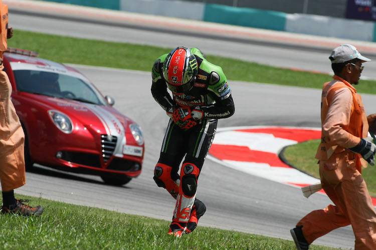 Nach dem Sepang-Crash: Tom Sykes hat Schmerzen in der Hand