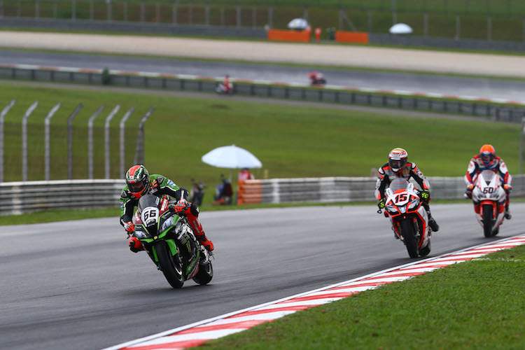 Tom Sykes musste das gesamte zweite Rennen nach hinten absichern
