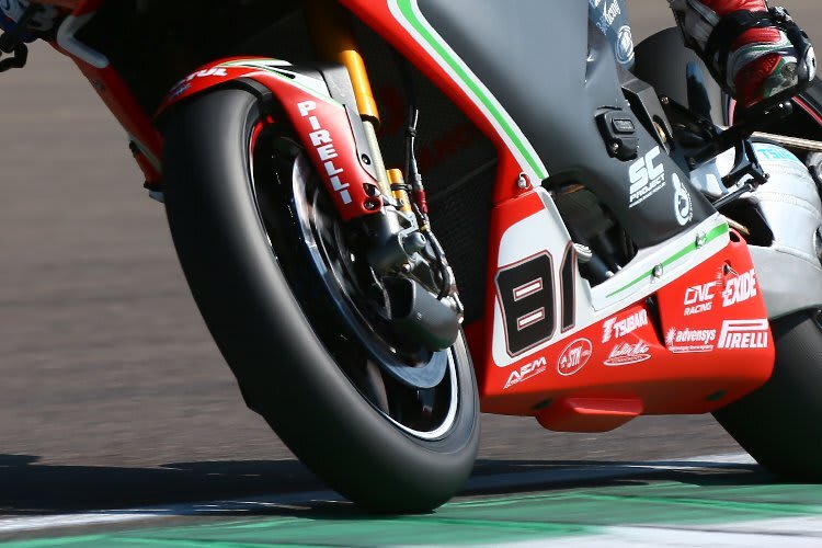 Gut erkennbar die Lufthutze an der MV Agusta von Jordi Torres