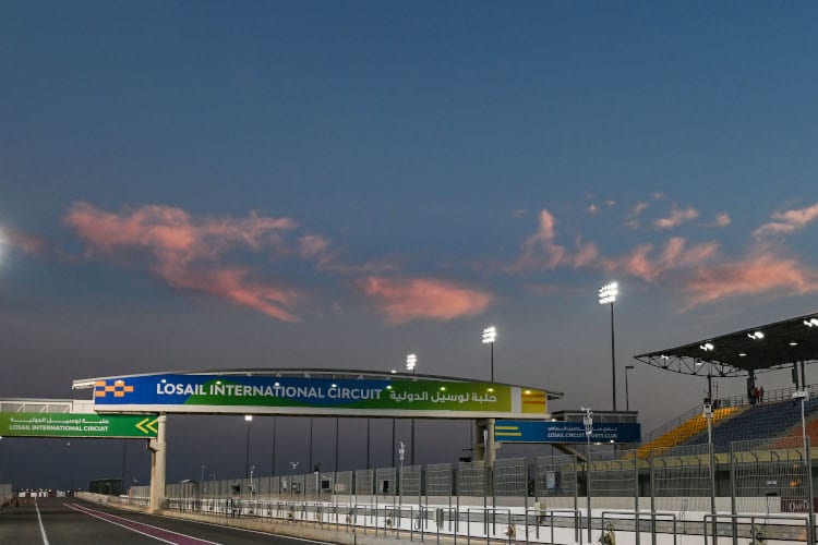 Auf dem Losail International Circuit heulen heute wieder die Motoren auf