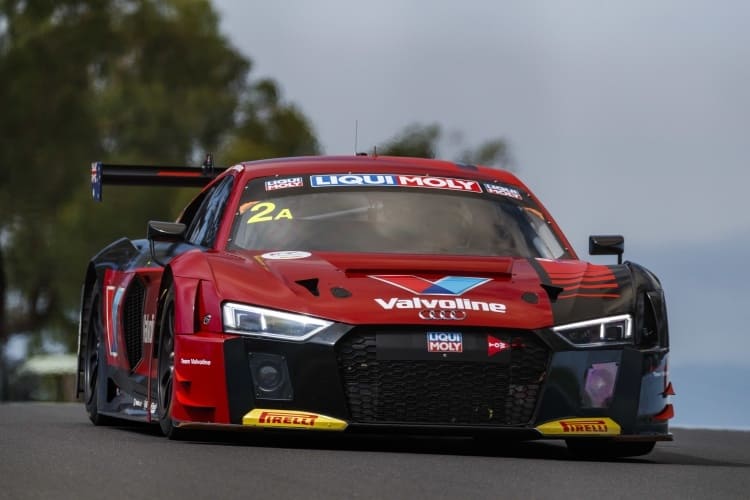 Ein Audi R8 LMS auf der wunderschönen Strecke in Bathurst