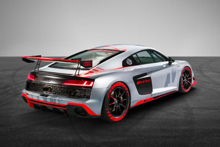 Die 2020er Version des Audi R8 LMS GT4 von hinten