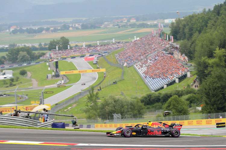 Daniel Ricciardo mit dem Red Bull Racing RB14 in Silverstone