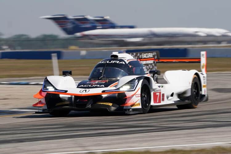 Der Acura DPi von Helio Castroneves, Graham Rahal und Ricky Taylor