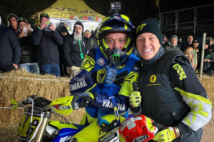 Domi Aegerter mit Superstar Valentino Rossi
