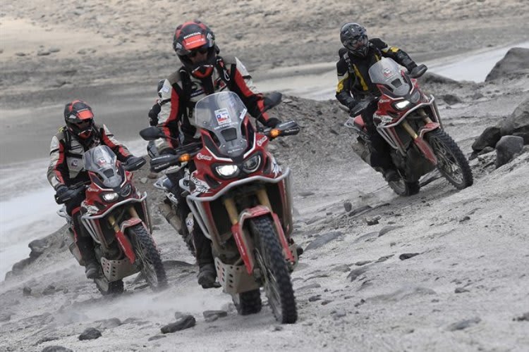 Geschafft: Der Höhenrekord für Zweizylinder-Motorräder ist im Hause Honda