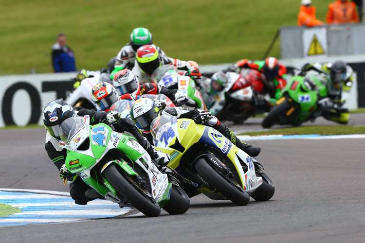 Aiden Wagner (vorne) würde gerne weiterhin Supersport-WM fahren